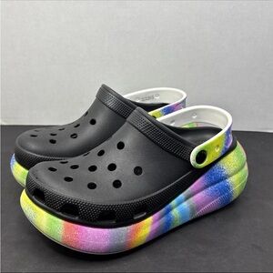Crocs Classic Crush Spray Rainbow Dye Platform Clog Men’s 6 Women’s 8